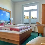 Biohotel Amadeus 4*