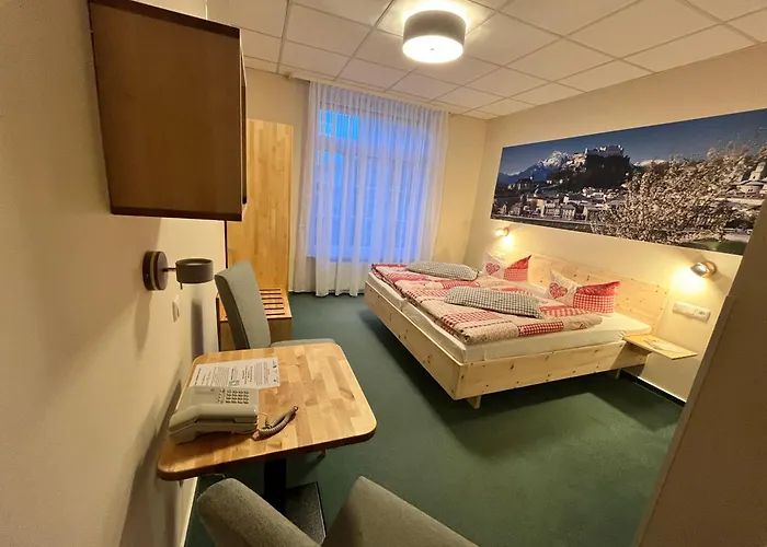 Hotel Biohotel Amadeus 4*